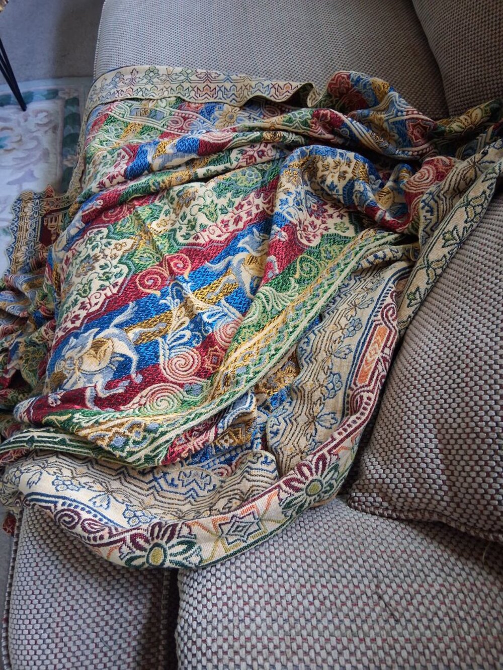 ✨Mid‑Century Italian Jacquard Bedspread 🌿 Horsemen Tapestry Luxe 94x78 - Picture 11 of 11